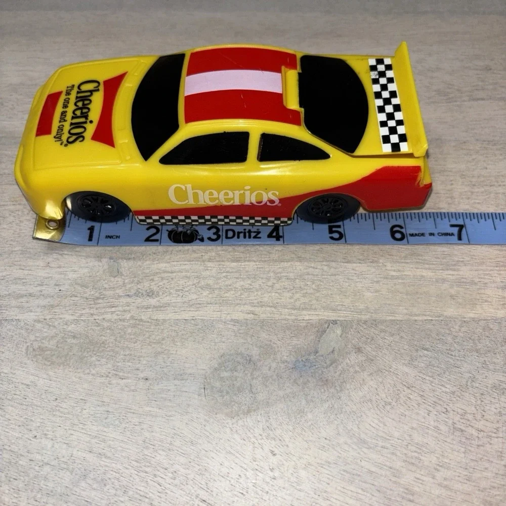 General Mills CHEERIOS Cereal RACE CAR Snack Container Vintage